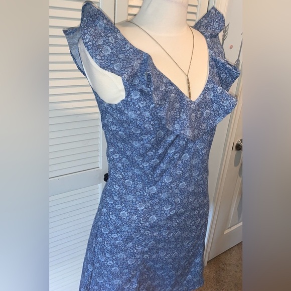 Hope & Henry Women's Sleeveless V-Neck Ruffle Shift Dress NWT size 6 - Picture 7 of 12